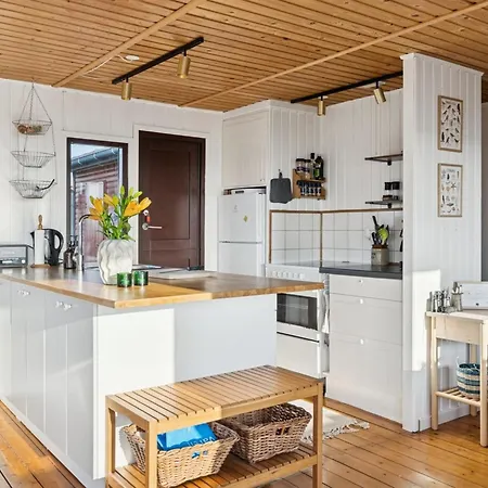 Semesterbostad Joseph - 500m From The Sea By Interhome
