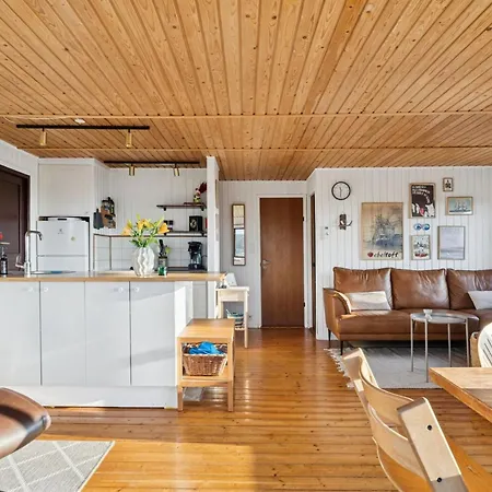 Joseph - 500m From The Sea By Interhome Semesterbostad *