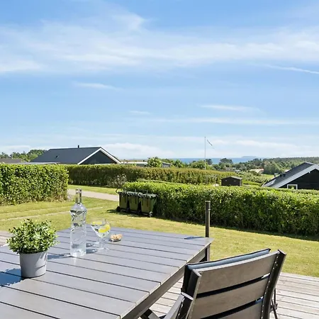 Semesterbostad Joseph - 500m From The Sea By Interhome